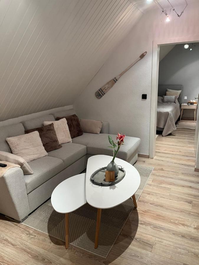 Sandys-Beachhouse Em 2024 Stadion -16 Fahrminuten Ferienwohnung Abtei Brauweiler Business Kueche Klima Parken Relax Travel Work Koeln Naehe Pulheim Luaran gambar