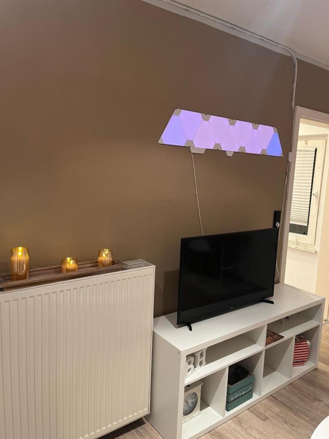 Sandys-Beachhouse Em 2024 Stadion -16 Fahrminuten Ferienwohnung Abtei Brauweiler Business Kueche Klima Parken Relax Travel Work Koeln Naehe Pulheim Luaran gambar