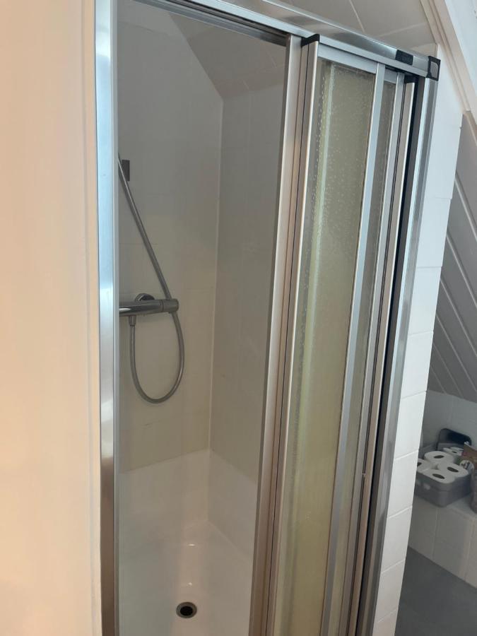 Sandys-Beachhouse Em 2024 Stadion -16 Fahrminuten Ferienwohnung Abtei Brauweiler Business Kueche Klima Parken Relax Travel Work Koeln Naehe Pulheim Luaran gambar